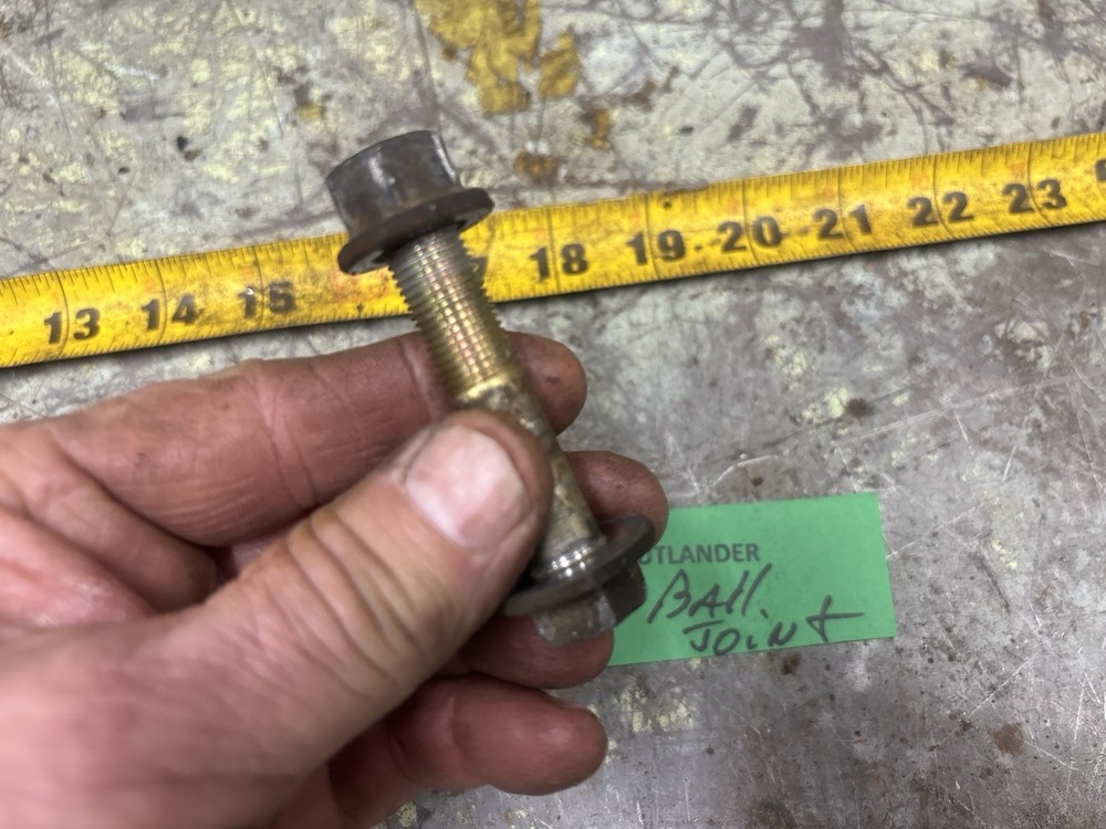 05-06 OUTLANDER Lower Ball Joint Bolt