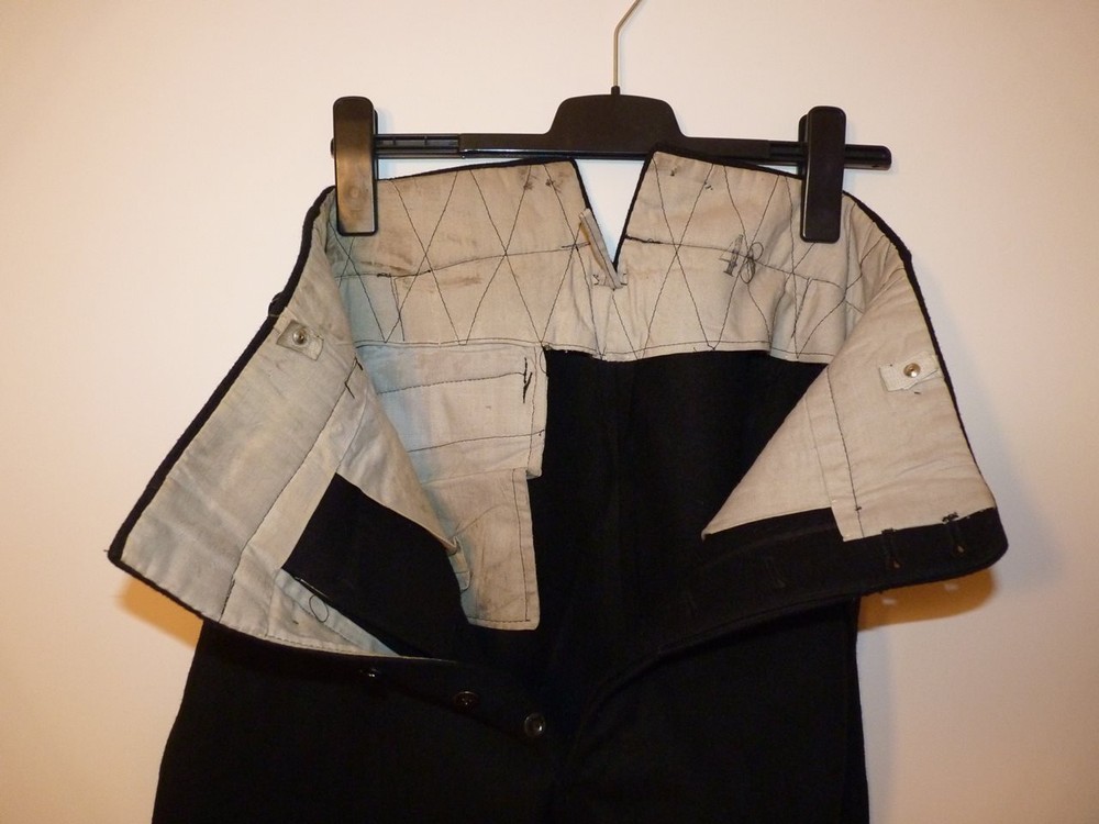 Black early trousers XY