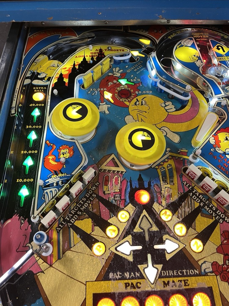 1982 BALLY MR AND MRS PACMAN PINBALL MACHINE PROF TECHS PLAYS GREAT