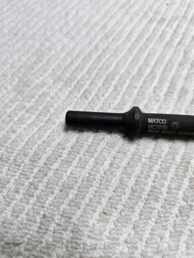 Matco Tools 18" Pneumatic Chisel 1/8" Taper Punch MC989B