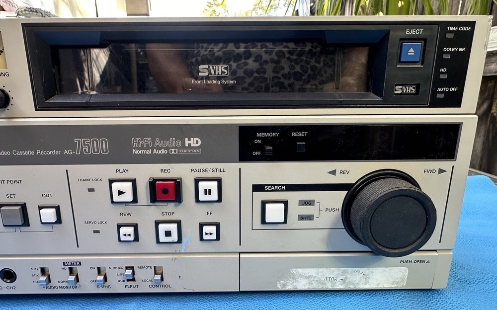PANASONIC AG-7500 VIDEO CASSETE RECORDER. Great Condition!