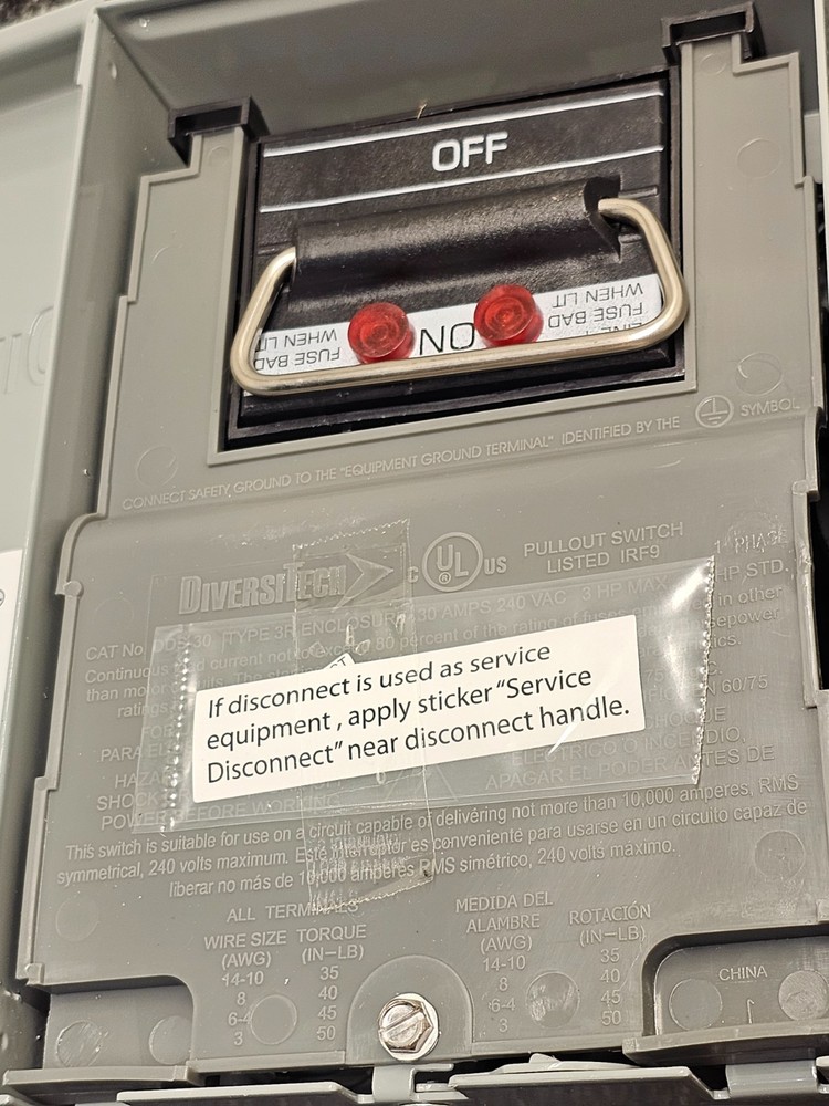 Diversitech DDS-30 Pull-Out Disconnect Switch 30A Fusible Fuse Box