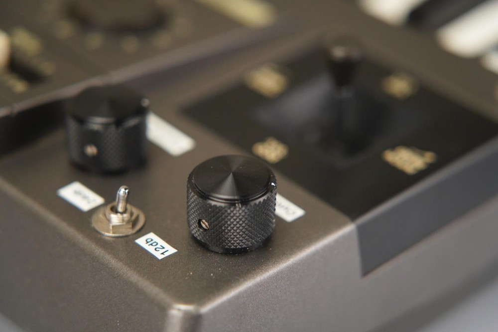 Korg Poly-800 Polyphonic Synthesizer w/ Filter Mods & Original Box #56009