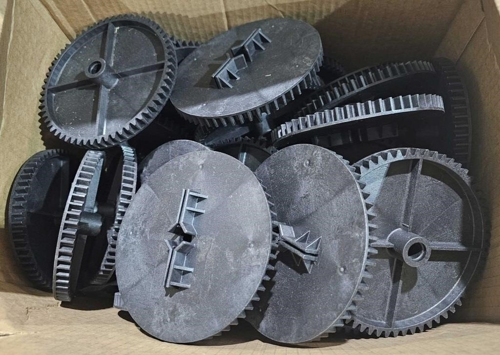 V5 - Plastic Gear (NOS)