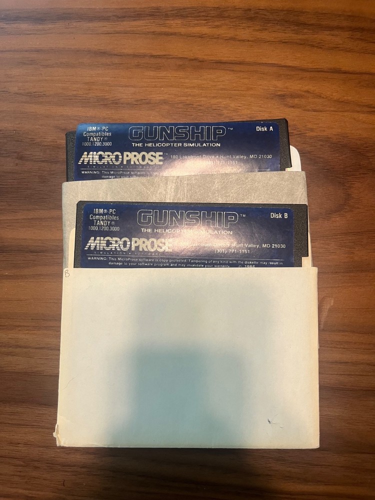 Micro Prose Gunship IBM PC Tandy  5.25" Floppy Disk (UNTESTED)
