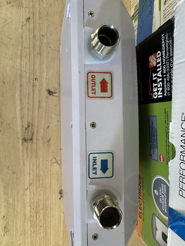 EcoSmart, POU 4T Point-of-Use Tankless Electric Water Heater 3.5kw 120 v (READ)