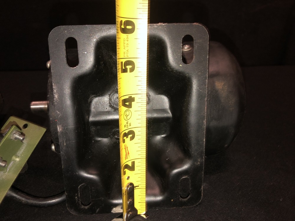 Unknown Unbranded Small Motor. 115V Single Phase .519” Shaft
