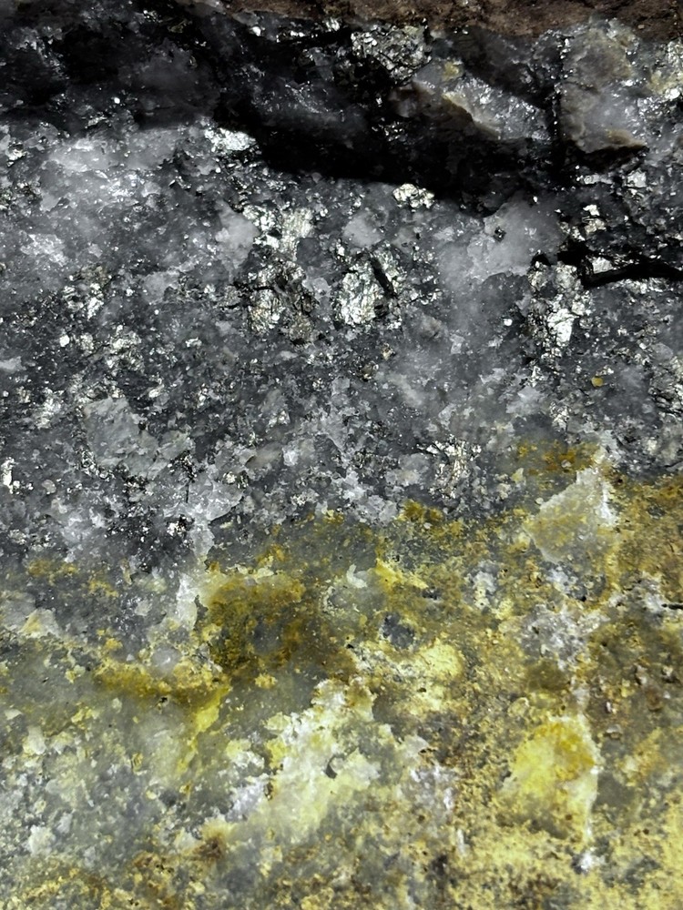 rich arizona gold and silver ore