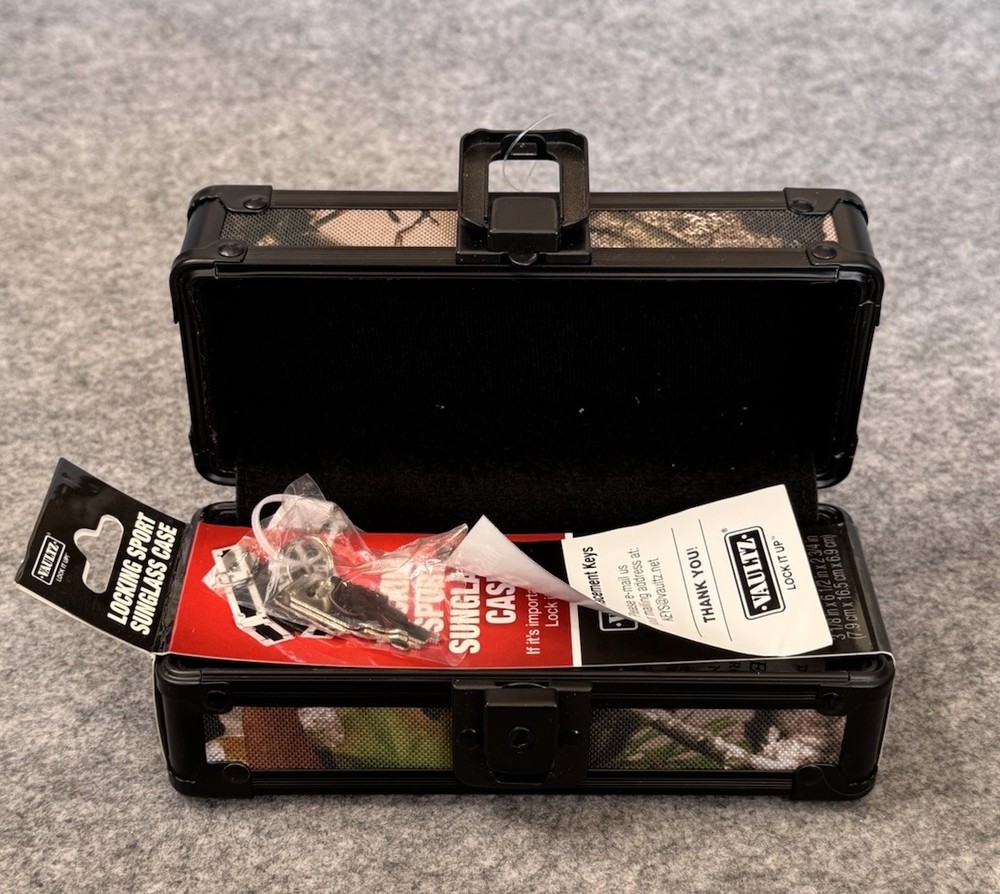 Vaultz Locking Sunglass Case Camo