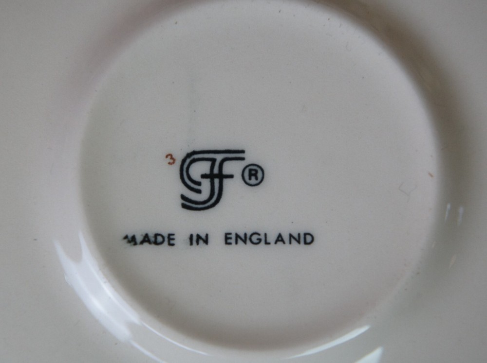 120 Piece Vintage Franciscan Apple Pattern Dinnerware Hand Painted USA England