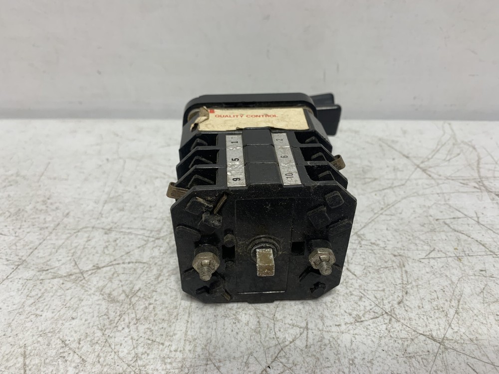 ABB C77-3001-6EF2-3002 Rotary Cam Control Switch Voltmeter
