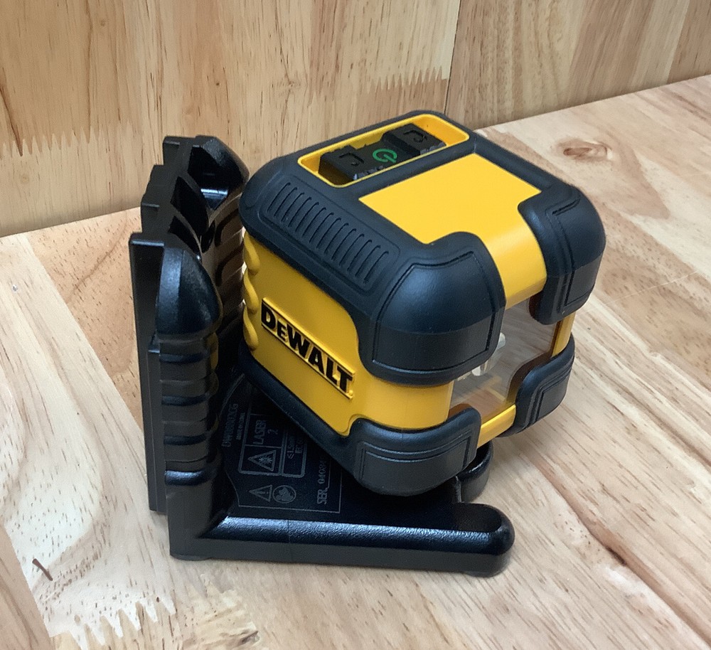 DEWALT Green Self-Leveling Cross Line Laser Level (DW08802CG)