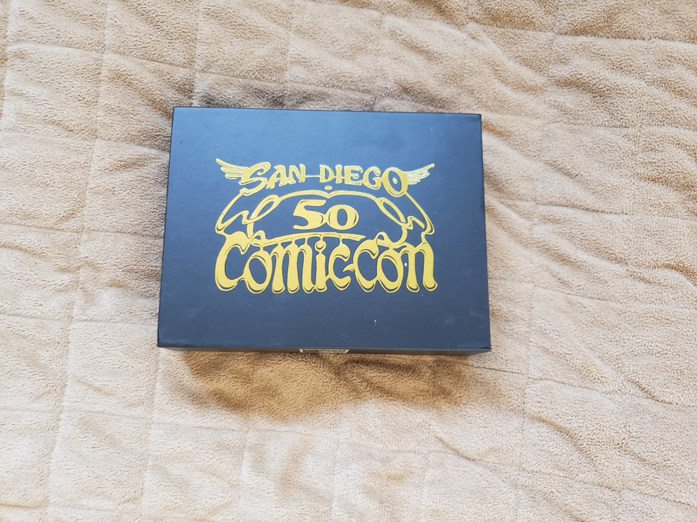 COMIC CON 2019 GOLDEN STATE COMIC CON PIN ATTENDEE BOX