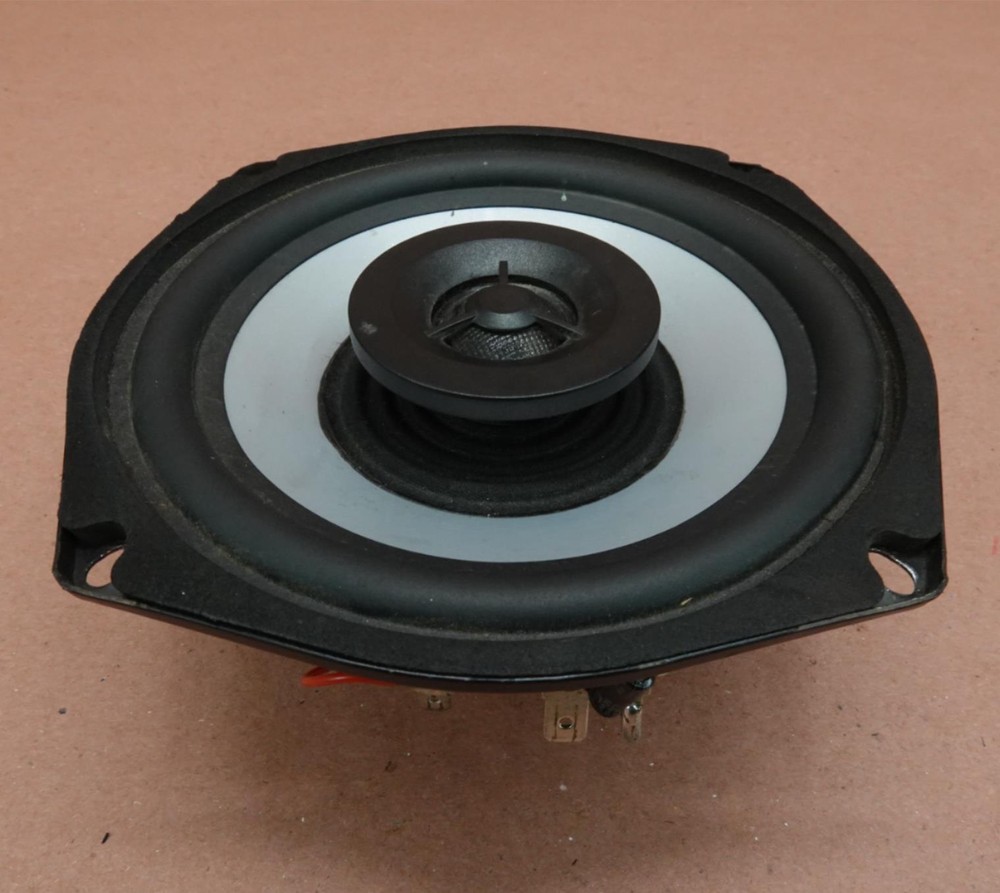 2001-2006 Harley Davidson Street Glide Front Audio Speaker