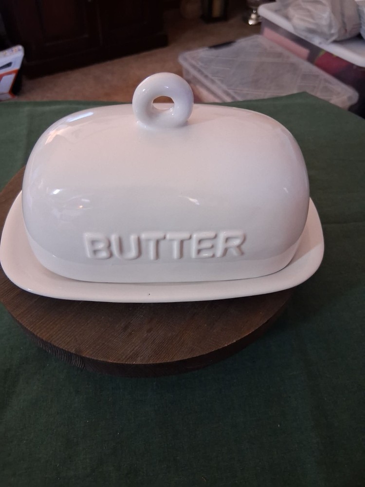 Nicole Miller White Ceramic Butter Dish