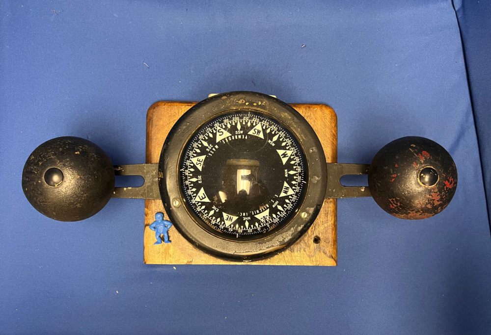 Ritchie B-463 2° - Globemaster 6” Steel Boat Shock-mount compass
