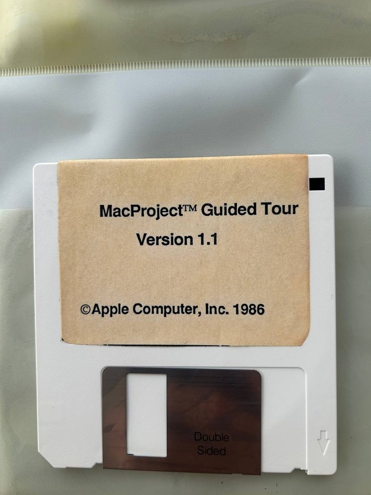Original Apple internal Macintosh software update floppy disks & docs 1986