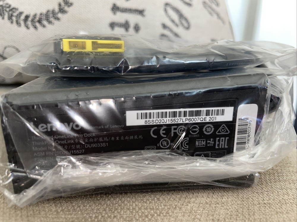 Lenovo DU9033S1 ThinkPad OneLink Pro Dock