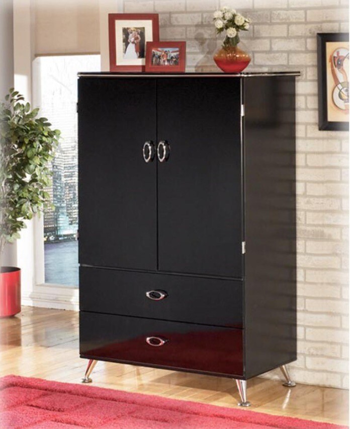 B201-49 Ashley’s Furniture Armoire