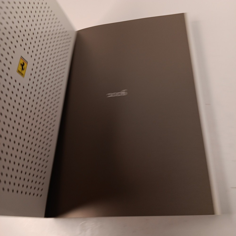 FERRARI OFFICIAL YEARBOOK PB (2006)