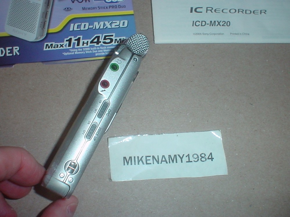 Sony Handheld Mini Digital Voice Editor Recorder 2 ICD-MX20