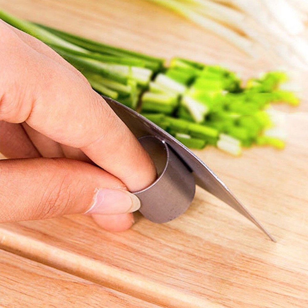 Stainless Steel Kitchen Finger Hand Protector Guard Chop Slice Shield Cook Tool