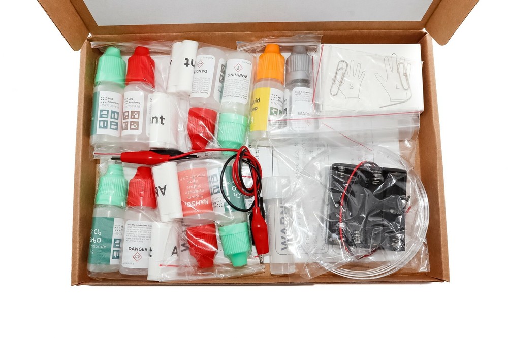 Mel Academy Introduction 12+ Tin Dendrite Tin HedgeHog Chemistry Set