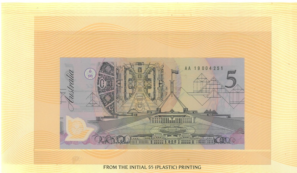 Australian Scarce Color Error $5 Folder AA19 004251 Dated Poly / QLT462157 Paper
