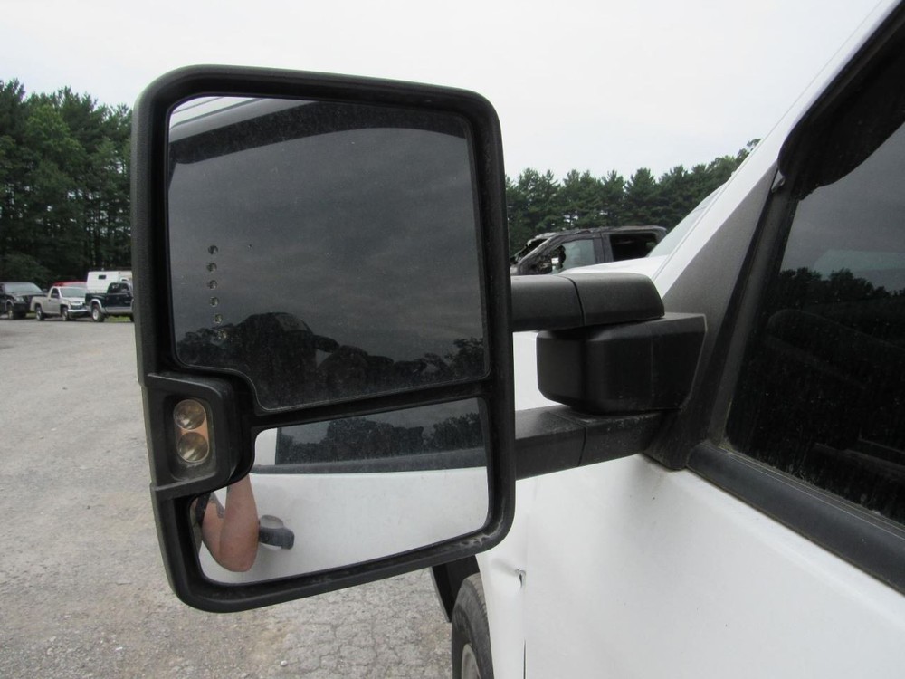 SILVRDO35 2016 Glove Box 1069873