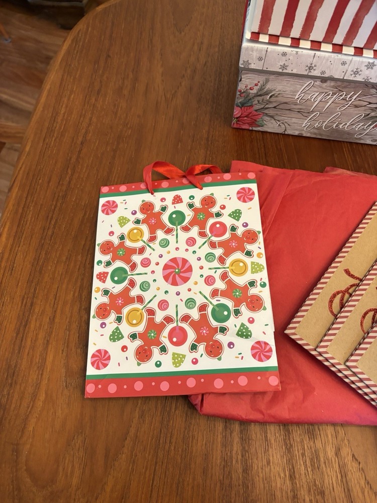 4 CHRISTMAS GIFT BOXES/ 4 GIFT BAGS/ RED TISSUE / BOXES HAVE GIFT TAGS