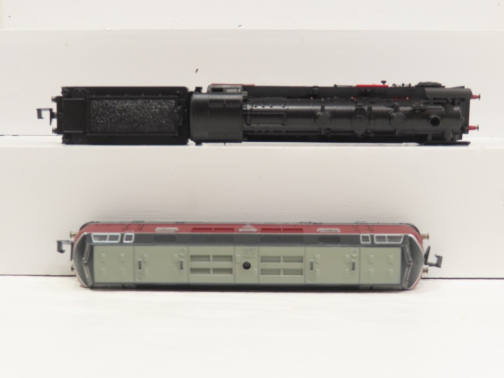 Trix 11120 N-Scale Era IV Mega Set Missing 1 Freight Car w/Marklin Controller LN