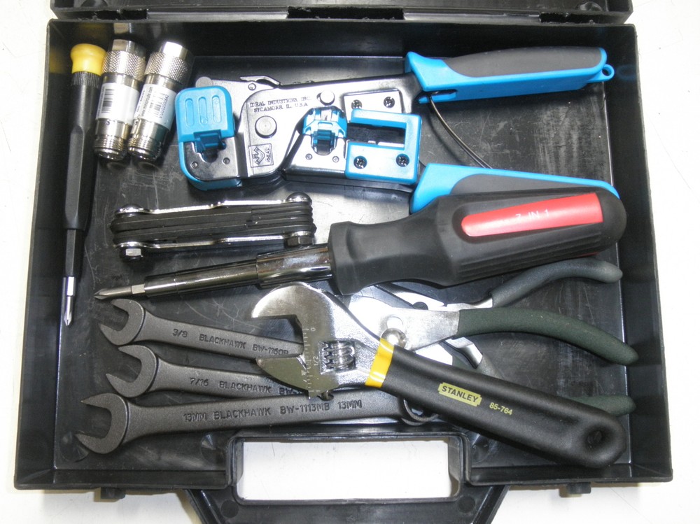 12 Pc. Telecommunications Electronics Tool Kit Incl. 2 UNAT-20+ Attenuator Id...