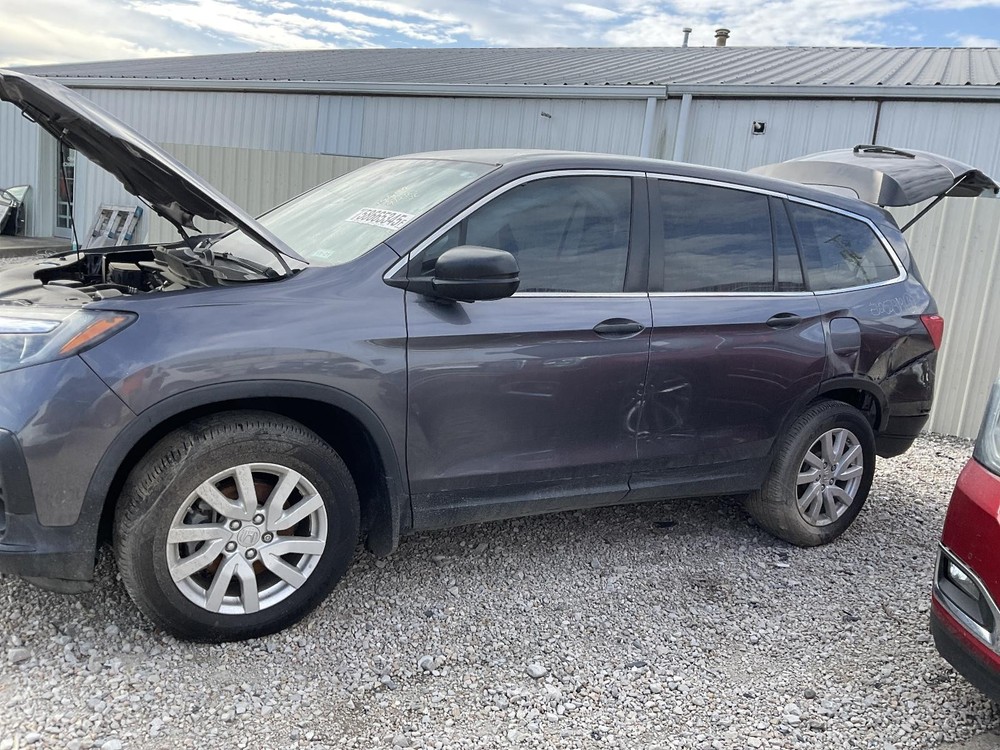 Used Headrest fits: 2019 Honda Pilot Grade A