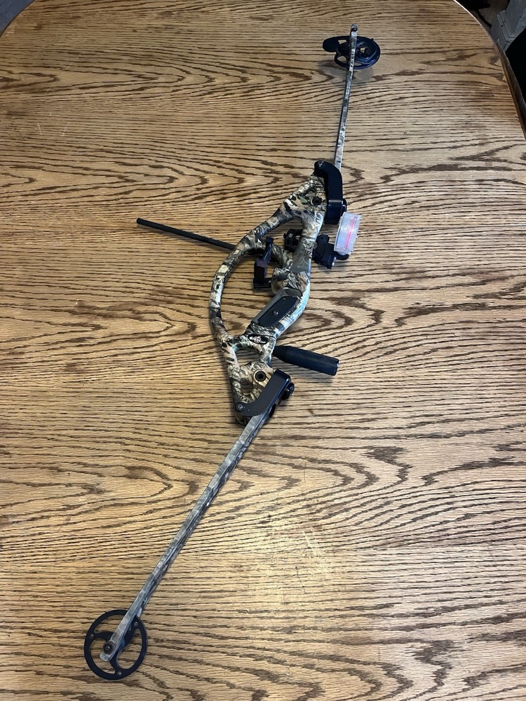 Hoyt ZR200 Compound Bow Left Hand No String