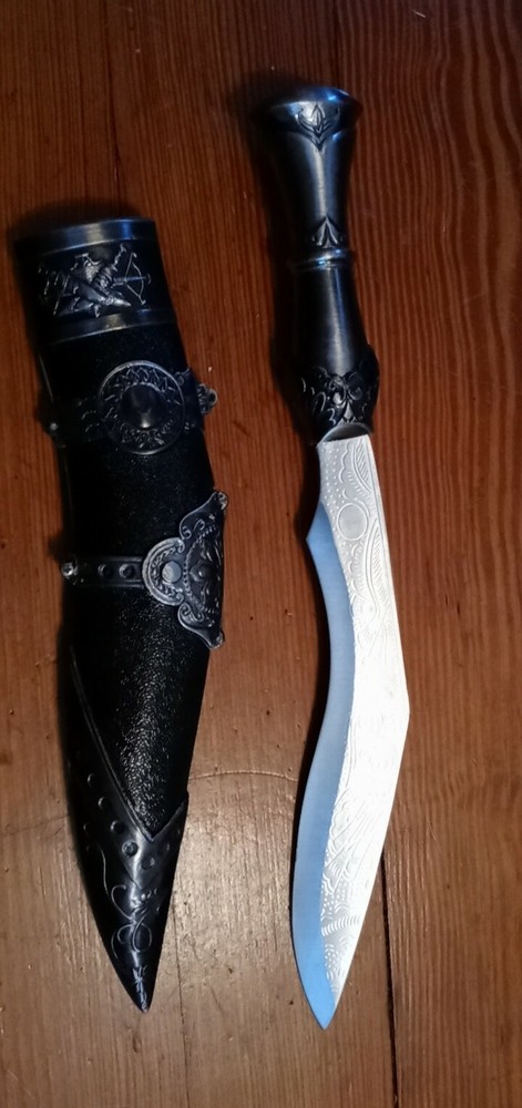 Ornamental Knife And Sheath