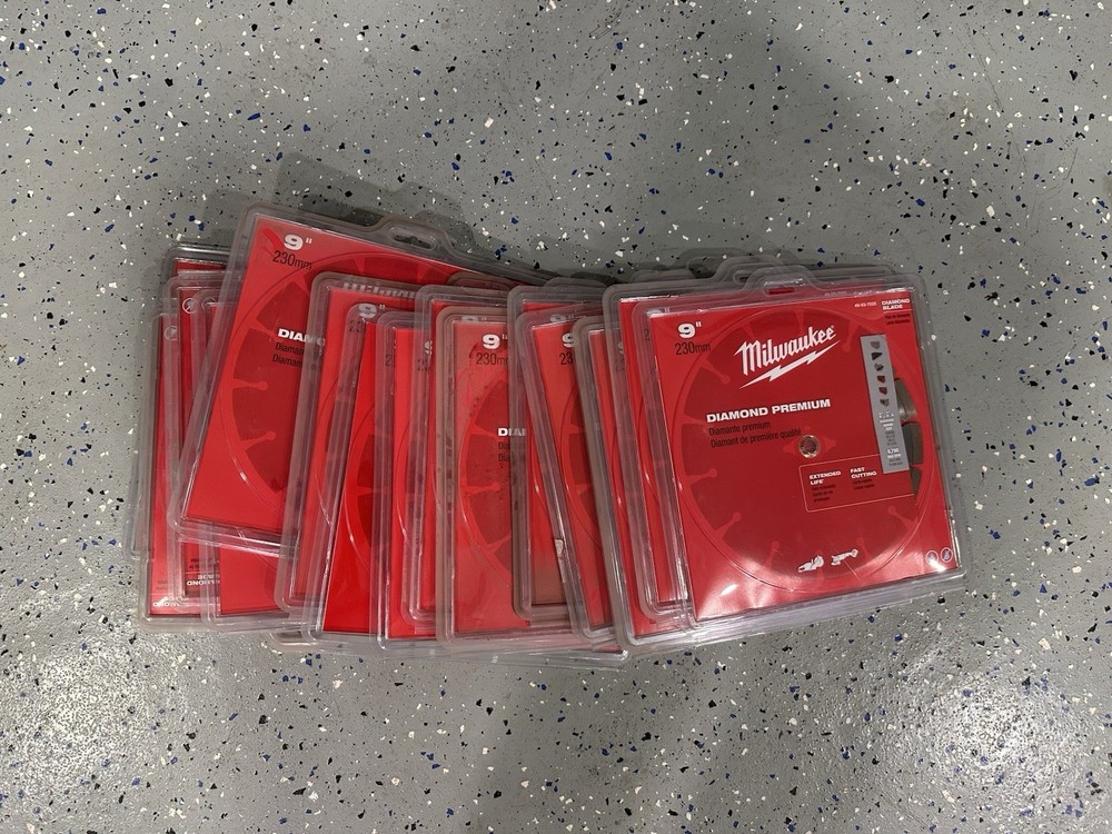 Milwaukee 9 in. Segmented Diamond Blade