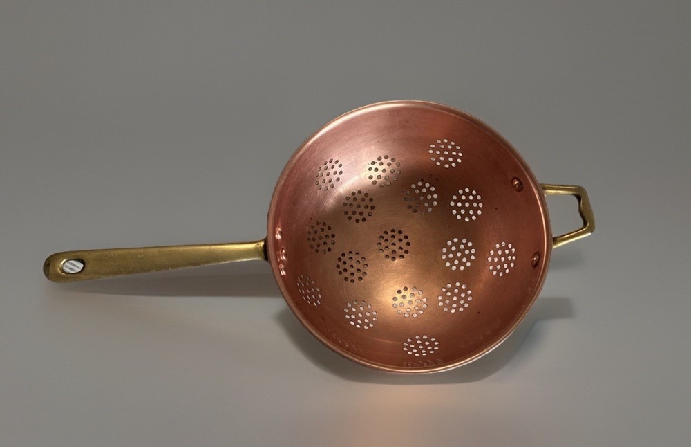 Large 9” Copper colander Cobre Chili solid Brass Accents Signed 6.5” Handle
