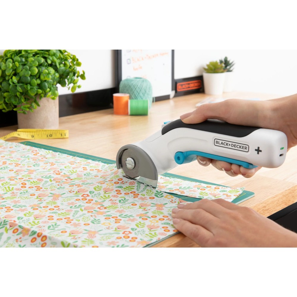 BLACK+DECKER 4V MAX* Rotary Cutter - BCRC115FF