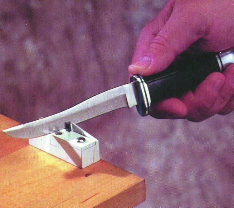 ACCUSHARP Sturdy Mount Knife Tool Blade Sharpener White AS-004