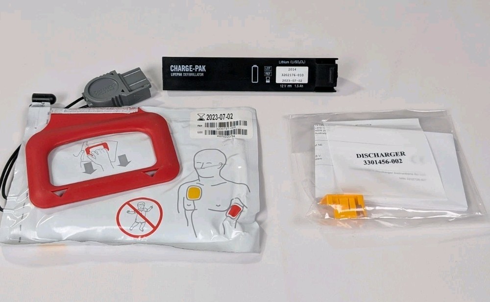 Physio Control Lifepak CR Plus With Case