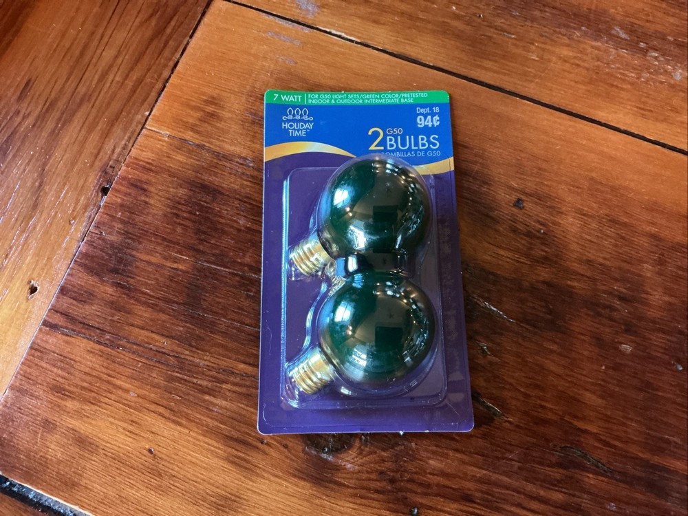 Holiday Time Replacement G50 String Light Bulbs GREEN 2pk NEW IN PACKAGE