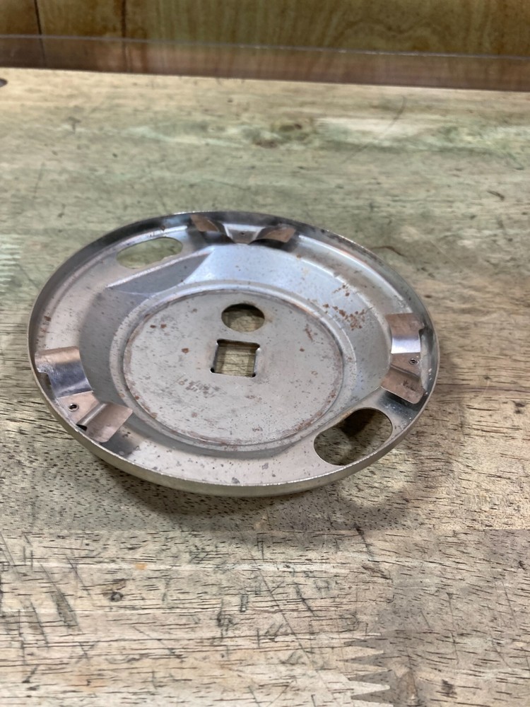 Coleman 295 Lantern - Globe Rest