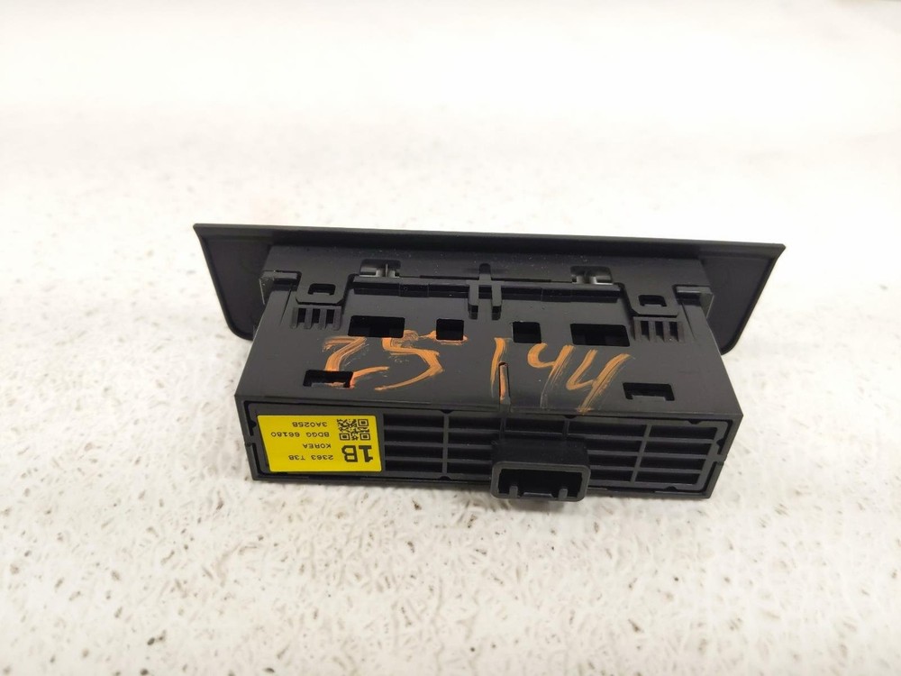 2019-2025 Mazda 3 Trunk Release & Seat Memory Panel Switch Unit Bdgg-66-180