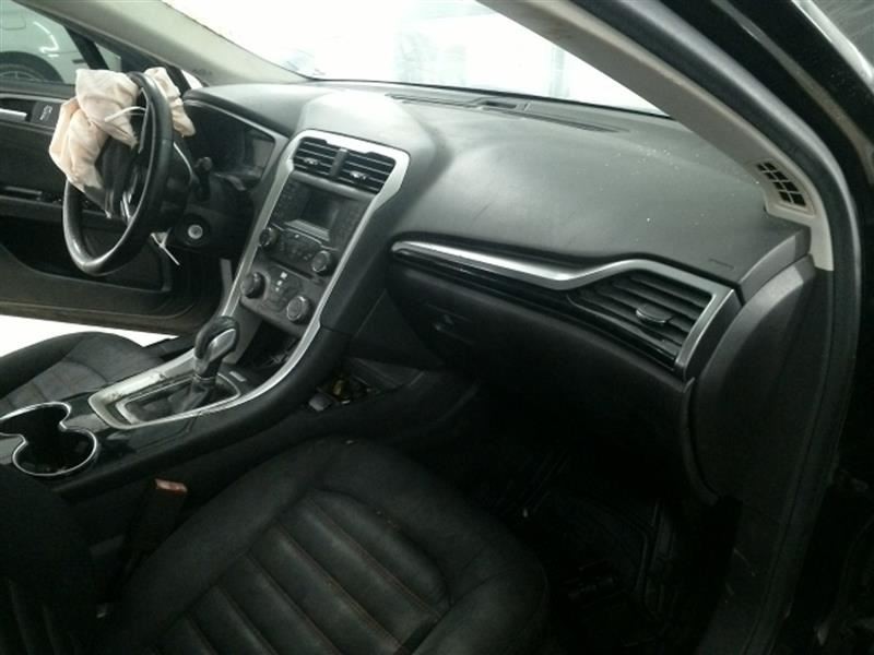 FUSION 2014 High Mounted Stop Light 104687123