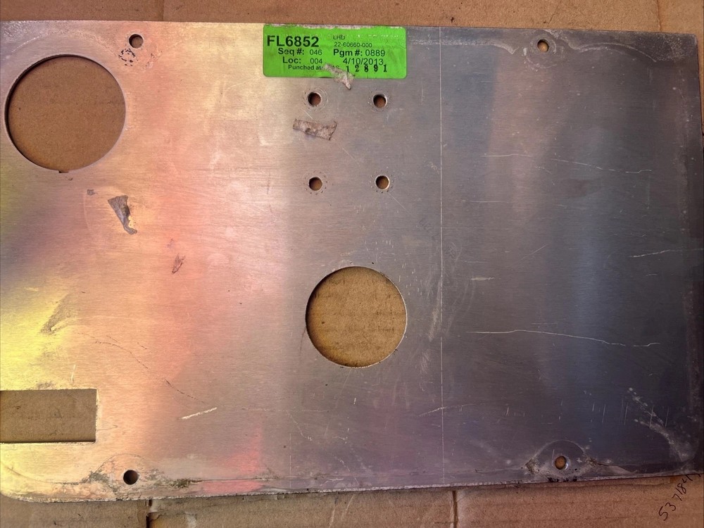 22-60660-000 GENUINE FREIGHTLINER OEM Panel.