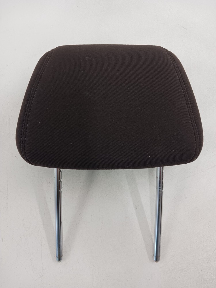 2009 chevrolet malibu front seat headrest