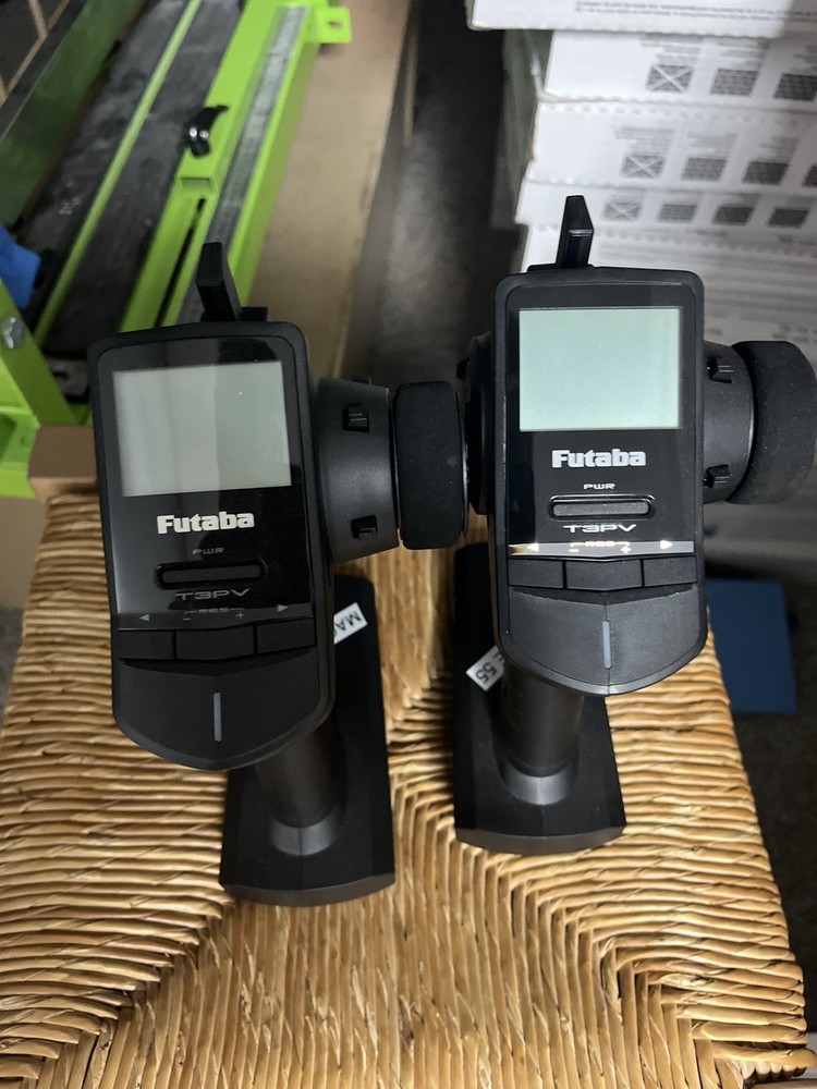 Futaba FUTK3201 3PV Transmitter