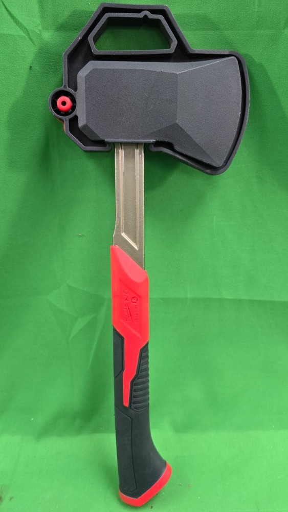 Milwaukee 48-22-9061 26oz Splitting Axe NEW (E12)