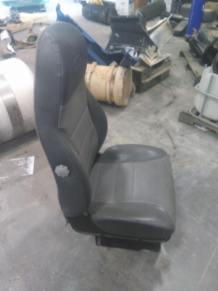 Replaces 2015 PETERBILT 579 FRONT SEAT , GA