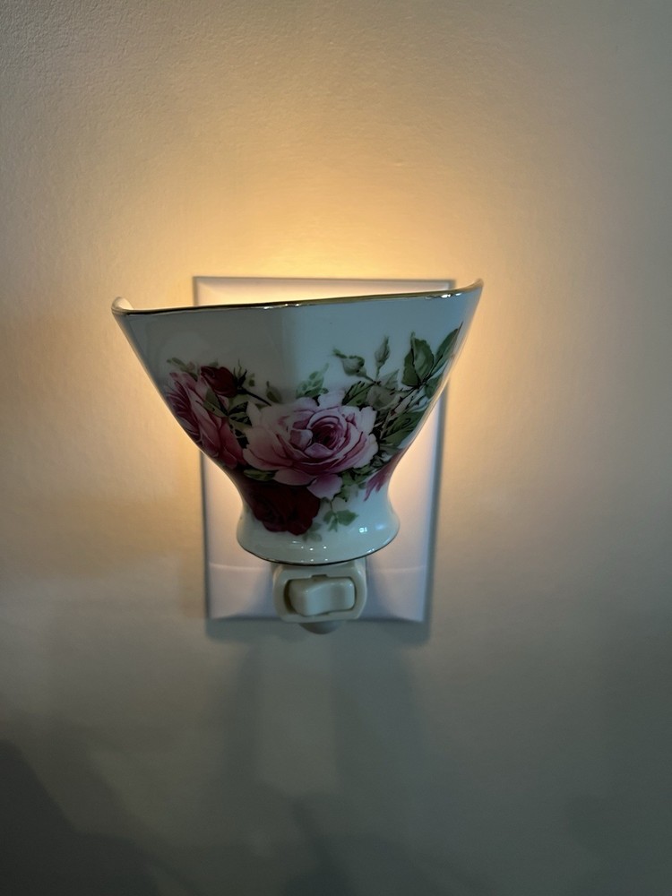 Ceramic Night Light Formalities White